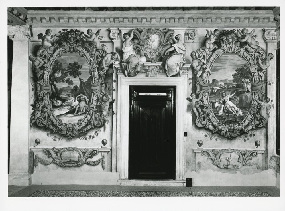 Padua, Palazzo Cavalli, Wooden ceiling, Living room and wooden ceilings, Wall paintings, Wooden artefact