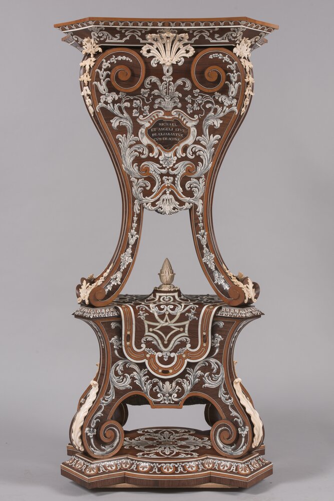 Roma, Palazzo del Quirinale, P. Piffetti, Piedistallo per san Michele, inv. PR 372 - dopo il restauro