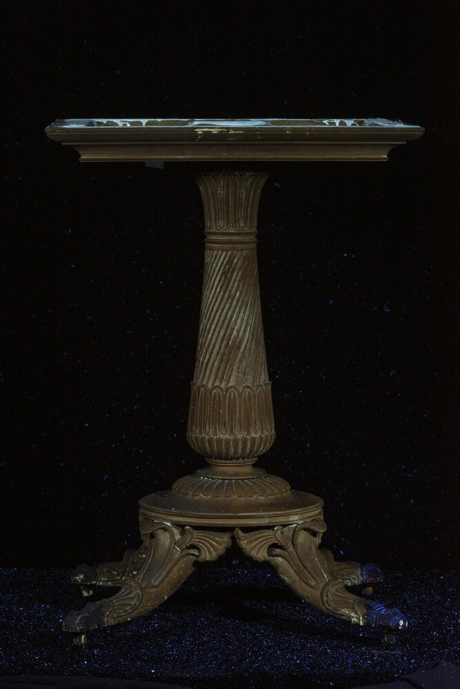 Agliè, Castello ducale, G. Capello (Moncalvo), Tavolino con piano di appoggio in opus sectile, inv. 302 - analisi UV