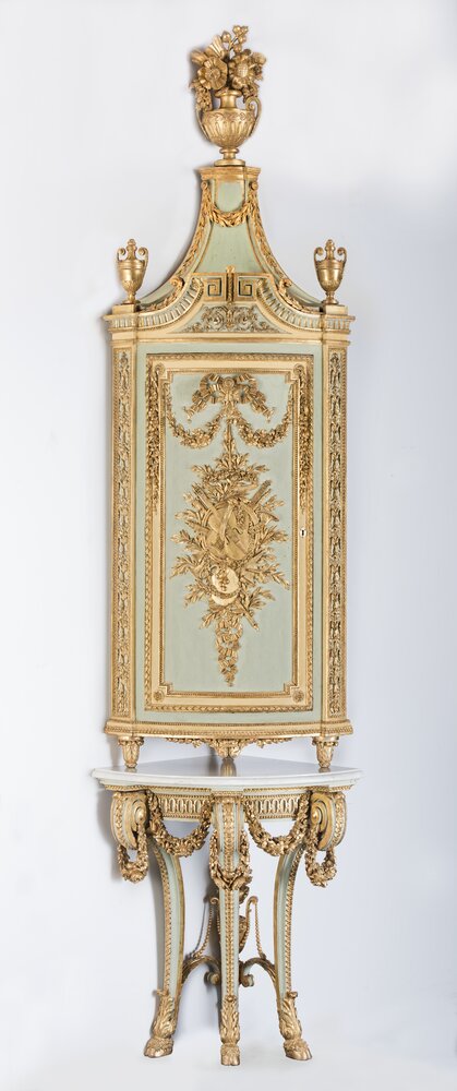 Torino, Palazzo Reale, F. Bolgiè, Angoliera con strumenti musicali, inv. 10264 - dopo il restauro