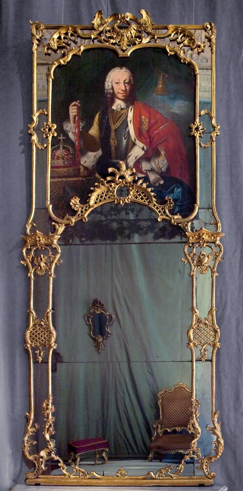 Turin, Museum of Decorative Arts Accorsi-Ometto, Mirror with portrait of Carlo Emanuele III, inv. 1302 - after restoration