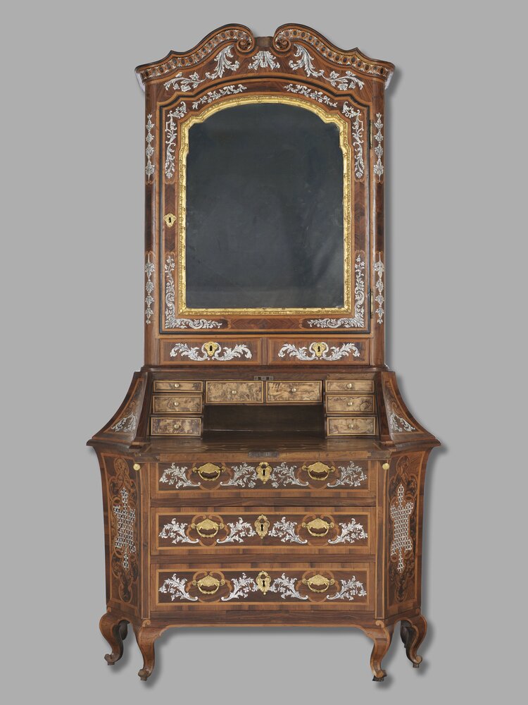 Nichelino, Stupinigi Hunting Lodge, L. Prinotto (attr.) Double-body Deer Chest, inv. 2346 - after restoration