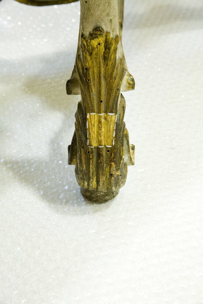 Palazzina di Caccia di Stupinigi, Sgabello inv. 2197 - durante il restauro