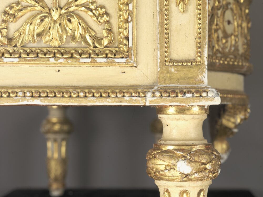 Nichelino, Stupinigi Hunting Lodge, F. Bolgiè (attr.), Cassettone, inv. 294 - during restoration, grouting 