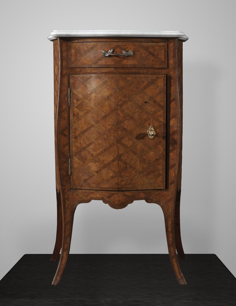 Nichelino, Hunting Lodge of Stupinigi, Bedside table inlaid with diamonds, inv. 6774 - after restoration