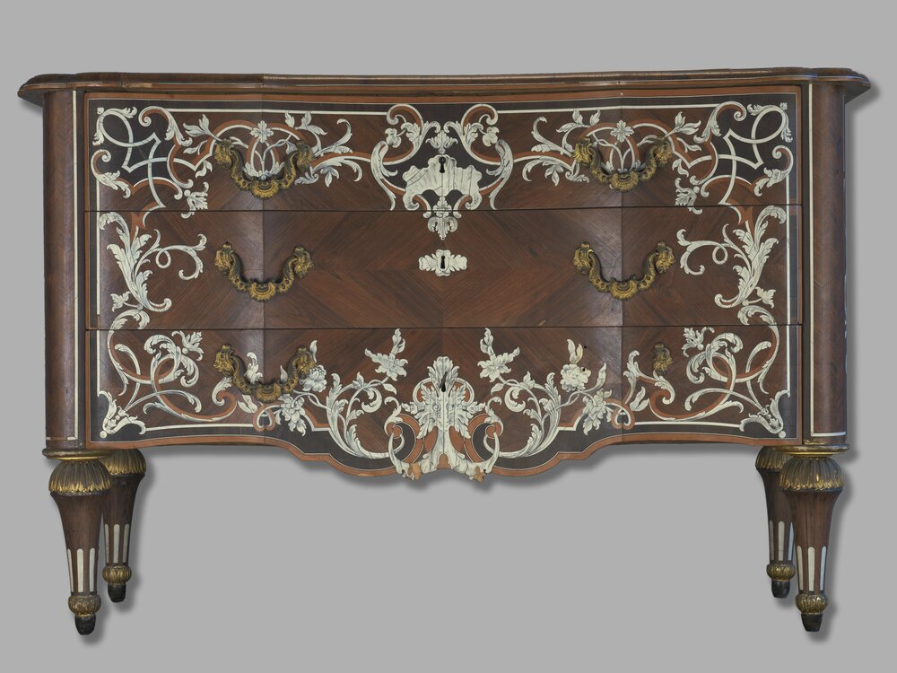 23-AL-2006_Nichelino, Palazzina di Caccia di Supinigi, P. Piffetti (attr.), Cassettone, inv. 2348