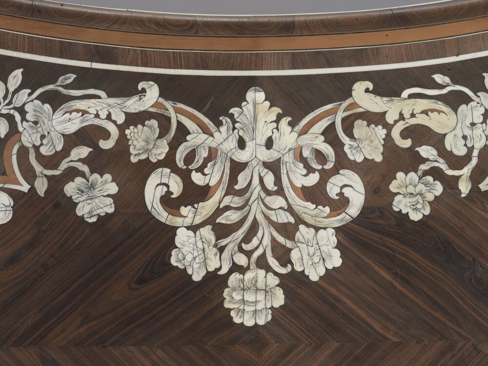 Palazzina di Caccia di Stupinigi, P. Piffetti, Chest of drawers inv. 2348 - during the restoration