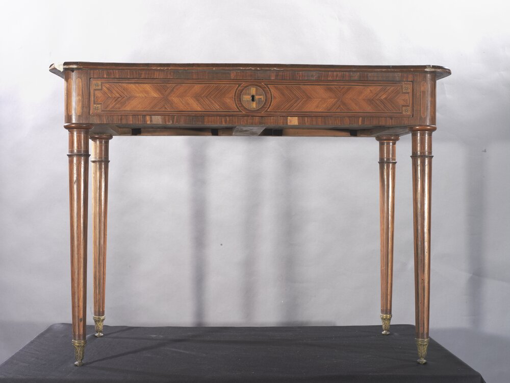 38-AL-2006_Nichelino, Hunting lodge by Stupinigi, Coffee table, inv. 726