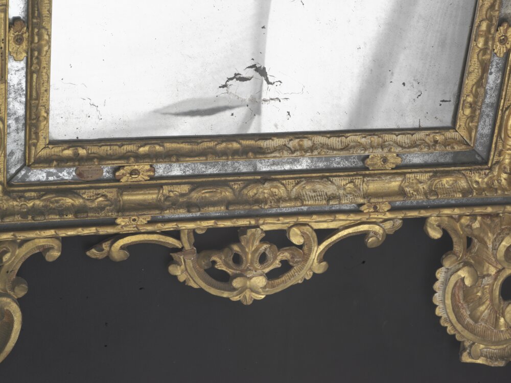 Nichelino, Stupinigi Hunting Lodge, Mirror, inv. 2988 - during restoration, cleaning