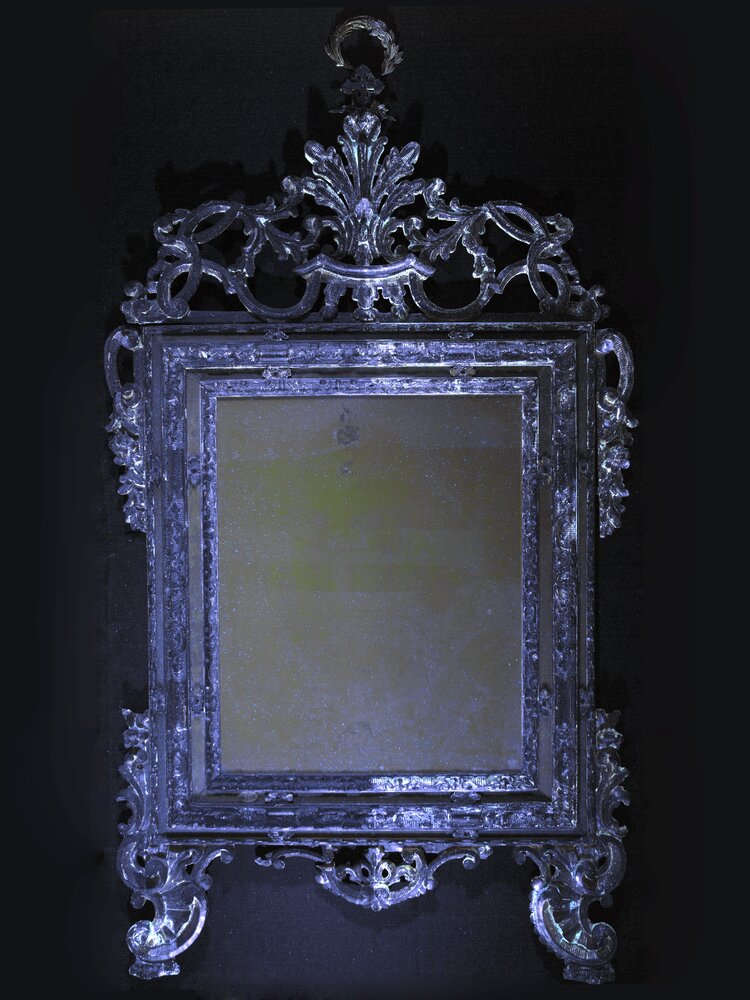 Nichelino, Stupinigi Hunting Lodge, Mirror, inv. 2988 - UV analysis during restoration