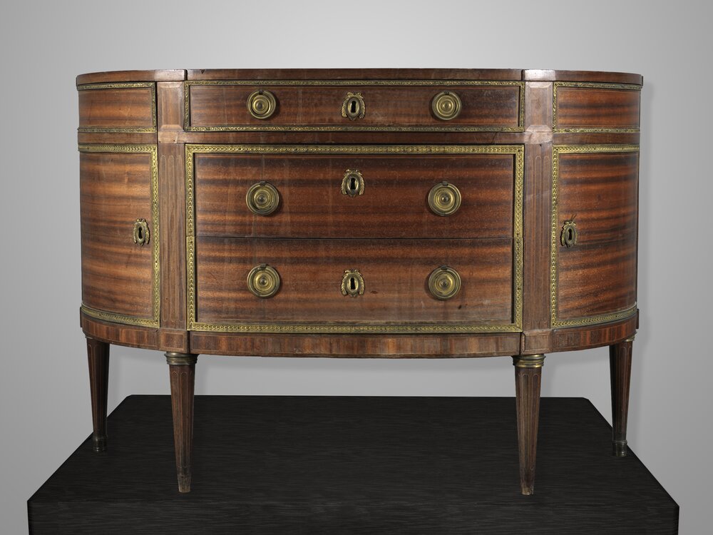 34-AL-2006_Nichelino, Stupinigi Hunting Lodge, Crescent chest of drawers, inv. 4808