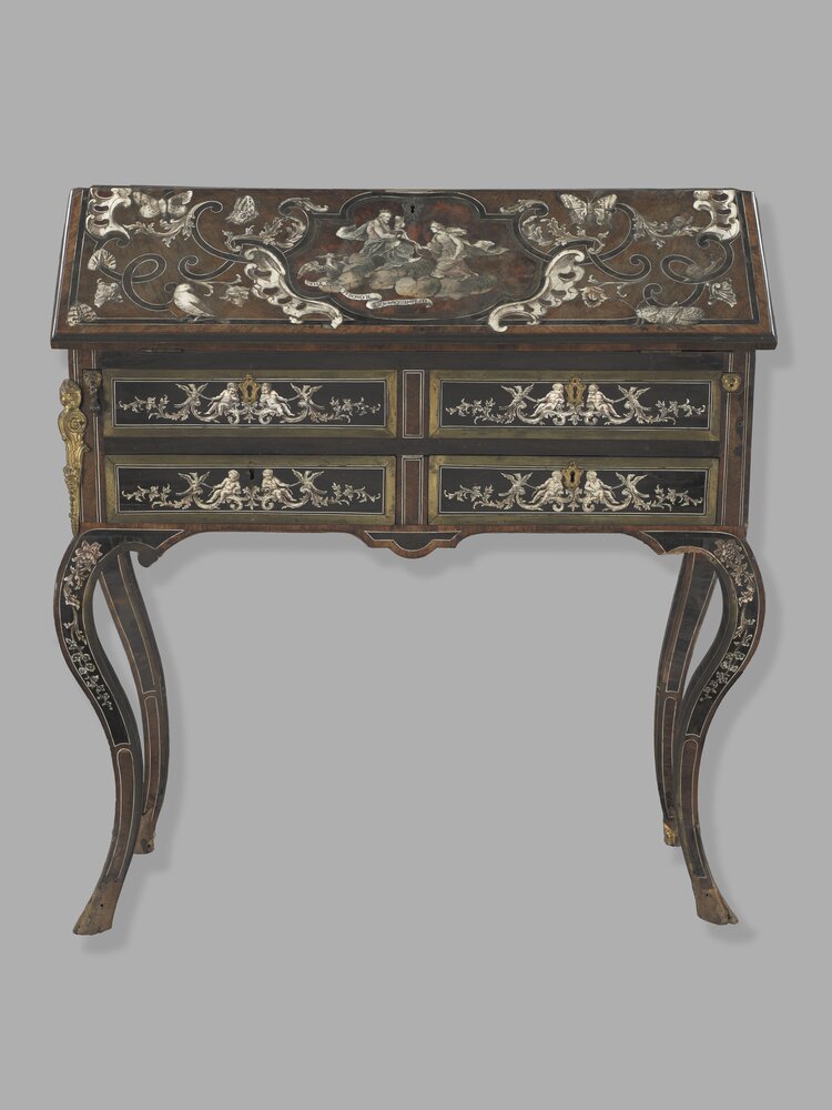 29-AL-2006_Nichelino, Palazzina di Caccia di Stupinigi, L. Prinotto, P. Piffetti (attr.), Desk by Diana, inv. 2369