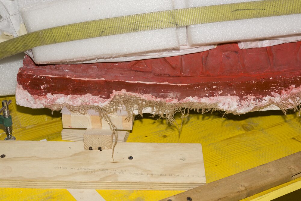 Torino, Galleria d'Arte Moderna e Contemporanea (GAM), L. Mainolfi, La campana, inv. S-473 - durante il restauro