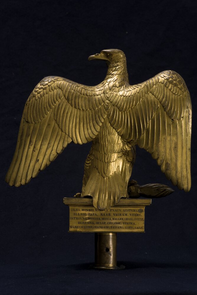 Torino, Armeria Reale, Aquile reggibandiera - prima del restauro