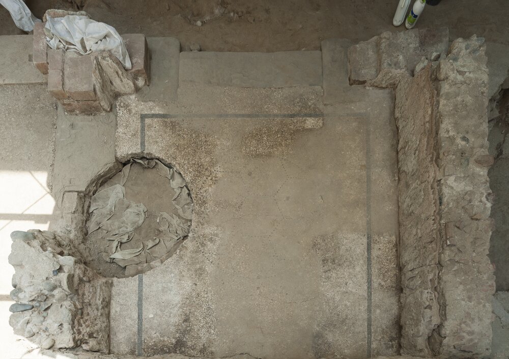 Torino, Via delle Orfane, Strutture murarie e pavimentali domus romana - durante il restauro