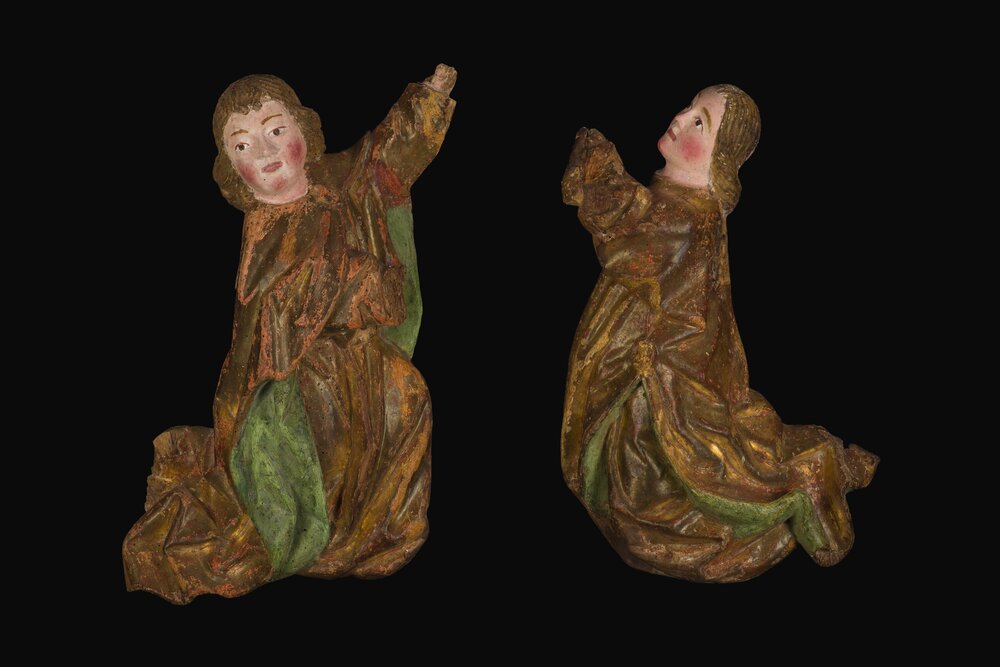 Issogne (AO), Castello,  A. De Lonhy (attr.), 5 angeli, inv. 1502, 1503, 1535, 1535bis, 1536 - prima del restauro