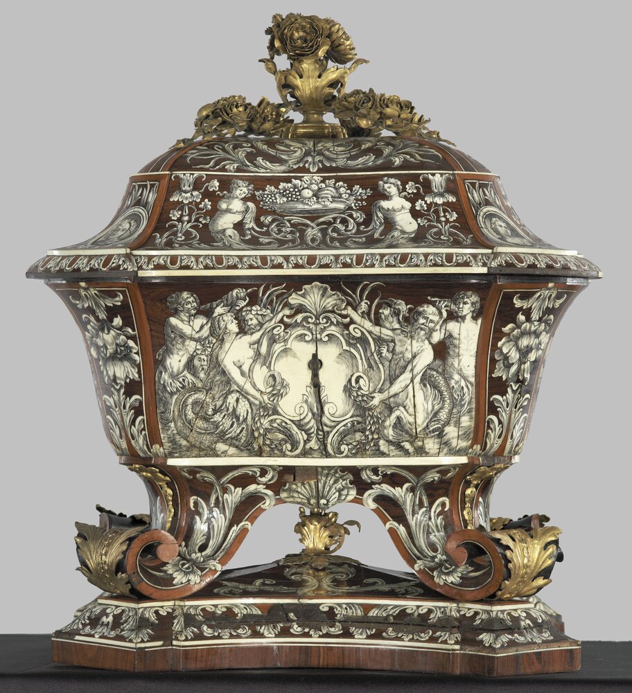 Turin, Royal Palace, P. Piffetti, Box, inv. 7099 - after restoration