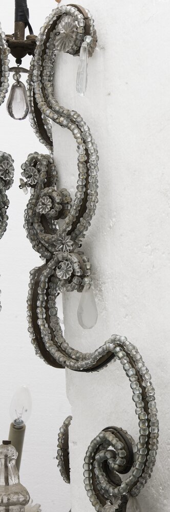 Stupinigi's hunting lodge, eight-arm chandelier, King's apartment anteroom - before restoration