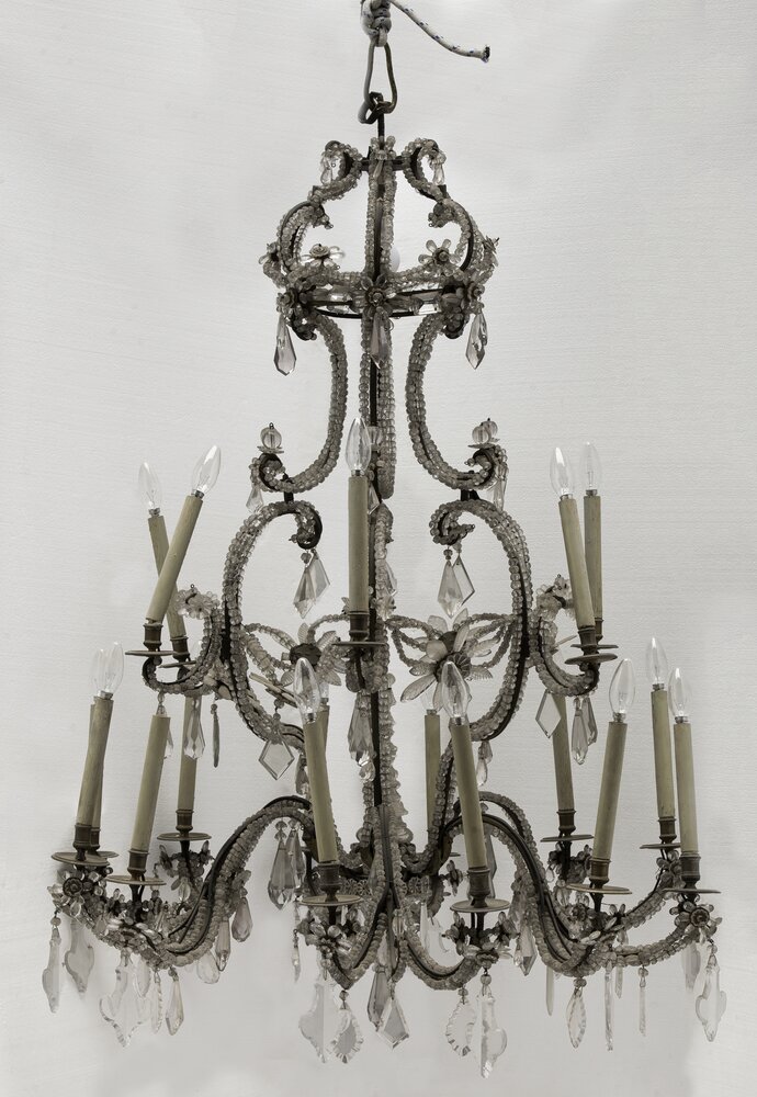 17mc65-MC-2013_Nichelino, Palazzina di Caccia di Stupinigi (Gabinetto di toeletta dell'appartamento del Re), Lampadario a diciotto bracci, inv. 393