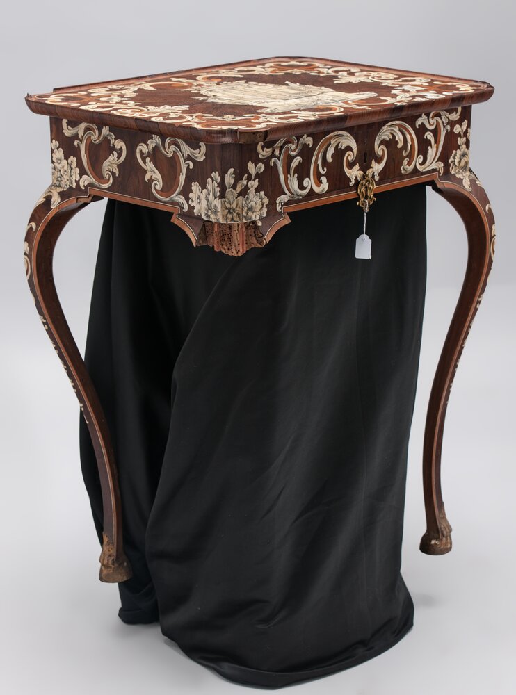 19-AL-2014_Santena, Castello Cavour, P. Piffetti, Coffee table, inv. I/50