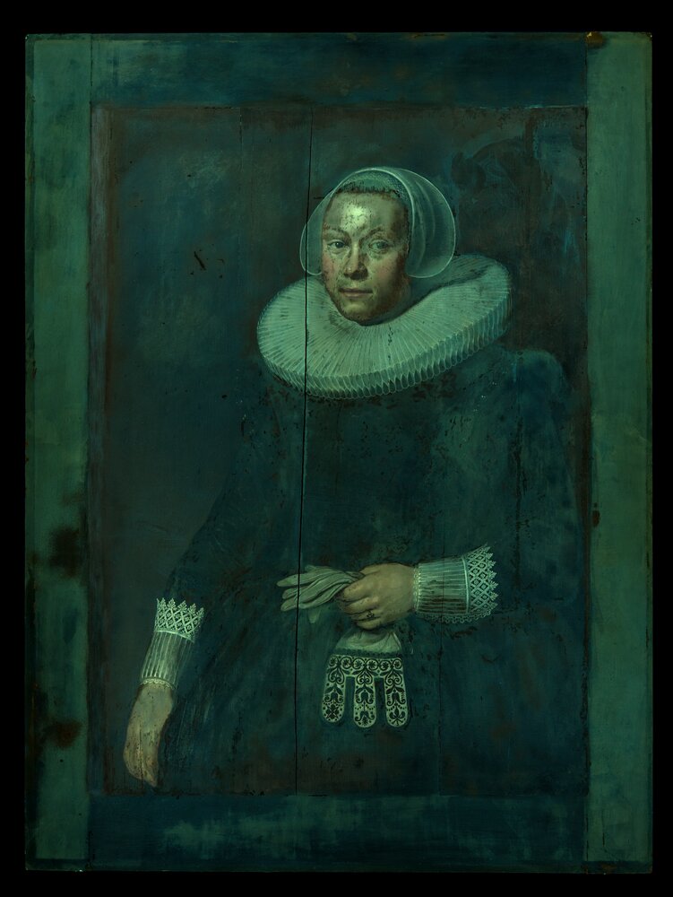 Turin, Galleria Sabauda, J. Van Schooten, Portrait of a Young Woman, inv. 358 - UV analysis