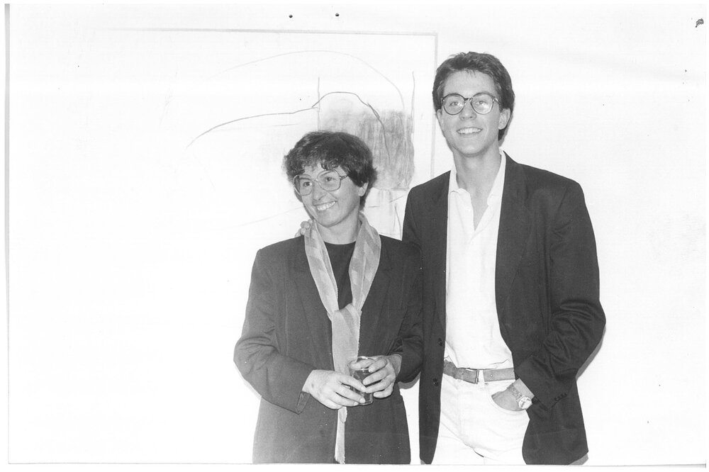 1990, 9 ottobre
Mostra di PAOLO ZIBETTI.
Liliana Dematteis con l'artista.
Stampa b/n. Dimensioni cm 12x18
