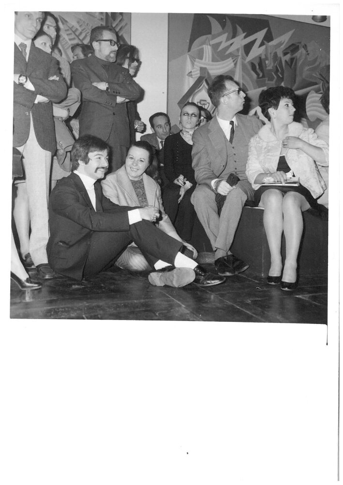1969, marzo - aprile
FORTUNATO DEPERO. 
Pubblico alla serata futurista in occasione della mostra di Depero.