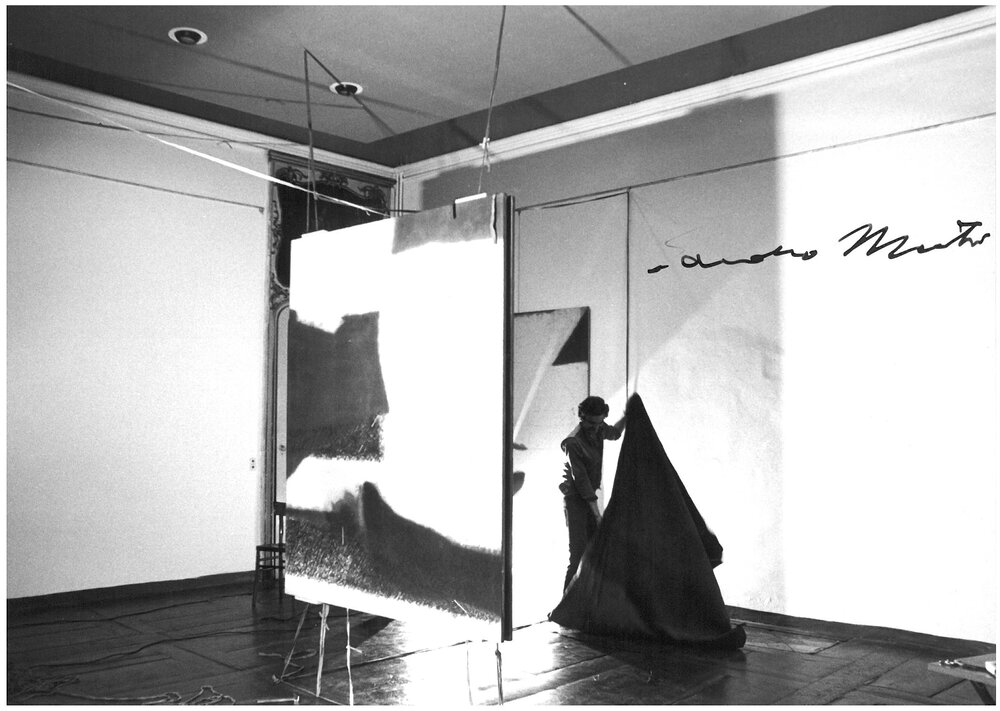 1976, 10 ottobre – 20 novembre
SANDRO MARTINI / Una installazione e dipinti.
Esposizione e installazione.