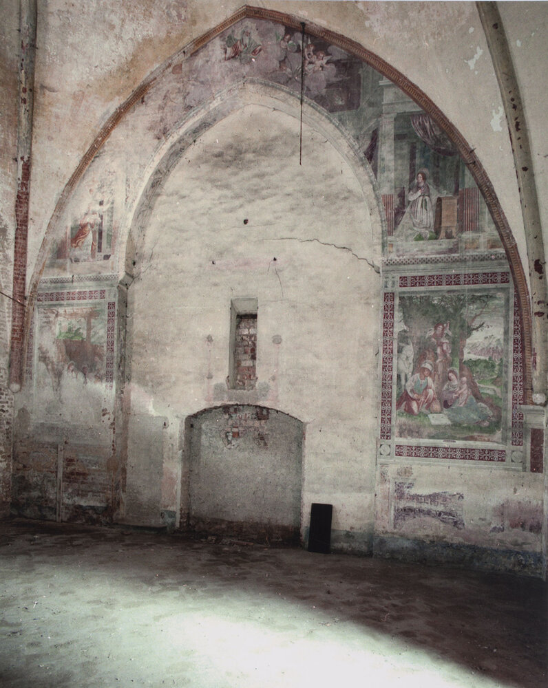 Abbiategrasso, Convent of the Annunciation, 15th-century triumphal arch, Wall paintings