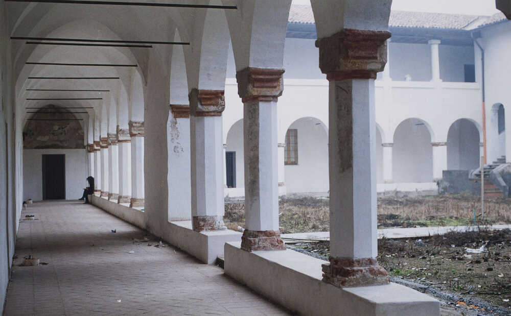 Abbiategrasso, Convent of the Annunciation, Cloister, Columns, Wall Paintings